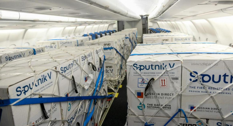 Nuevo cargamento de vacunas Sputnik V, foto presidencia 