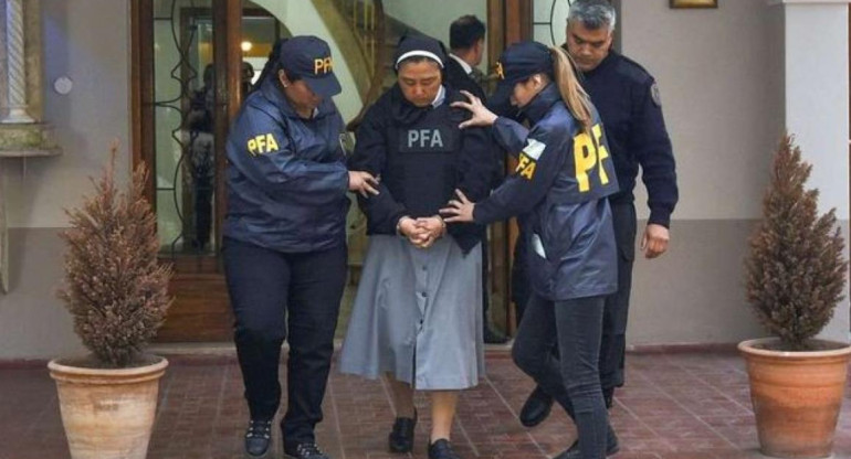 La monja japonesa Kumiko Kosaka es la única imputada que llega al juicio con prisión preventiva domiciliaria. 