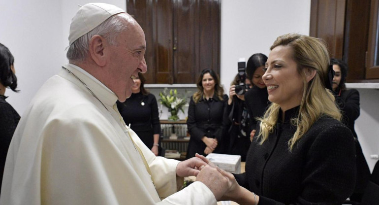 Fabiola y Papa Francisco, foto Presidencia