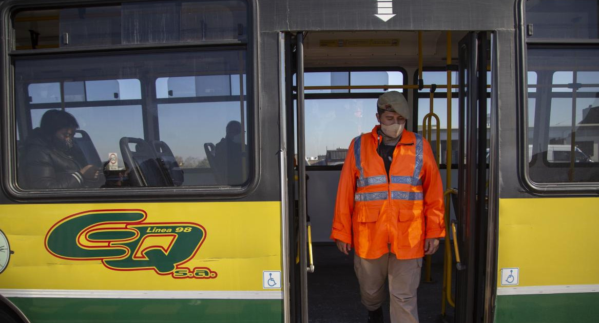 Coronavirus en Argentina, controles en transporte público, NA