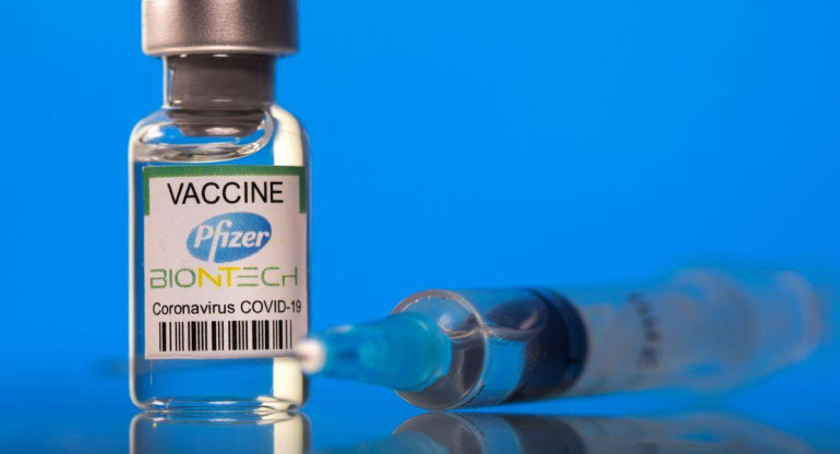 Vacuna Pfizer, coronavirus, Reuters