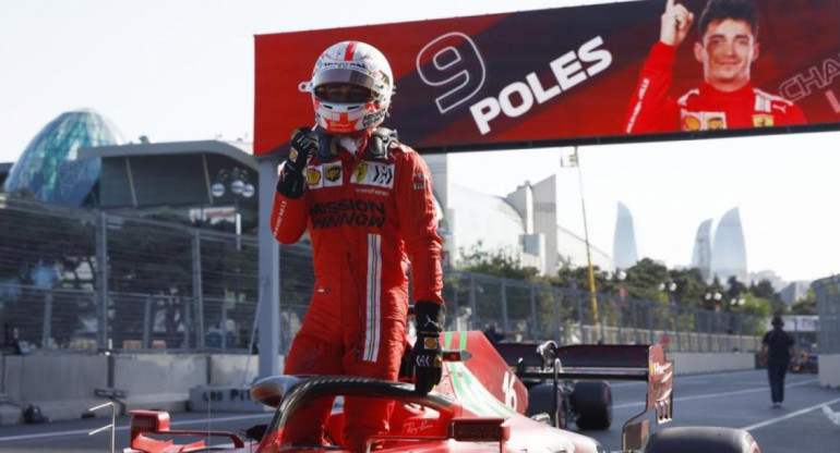 Leclerc voló en Bakú y se quedó con la pole position en la Fórmula 1