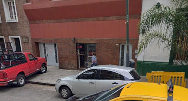 Terror en Villa Crespo, ocho delincuentes asaltaron en golpe comando a una familia, cuatro detenidos, foto Google Street View	