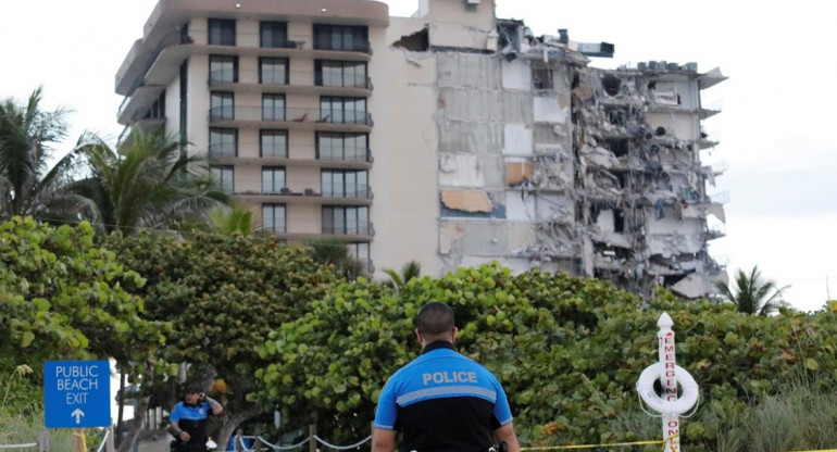 Derrumbe de un edificio en Miami, Reuters.