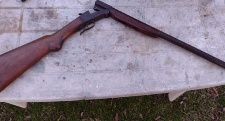 Escopeta con la que el nene de 10 años mató a su hermana en Tigre