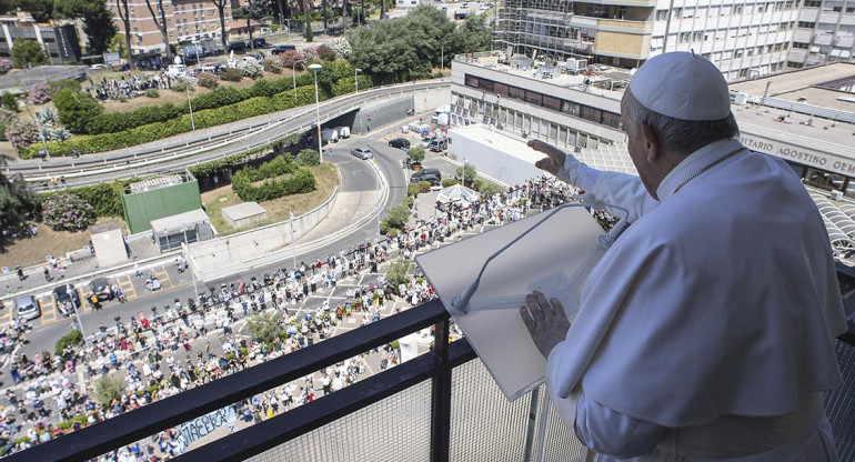 Papa Francisco, Iglesia, Angelus desde el hospital, REUTERS