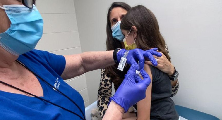 Vacunación, coronavirus en Argentina, Reuters