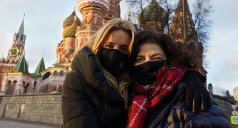 Cecilia Nicolini, la asesora del Presidente, junto a Carla Vizzotti, en Moscú (Foto Instagram)