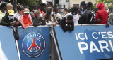 Locura por Messi en Paris: hinchas del PSG en vigilia por llegada de la Pulga, Reuters	