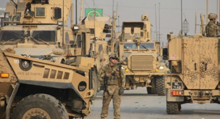 Estados Unidos enviará más tropas militares a Afganistán para evacuar la región