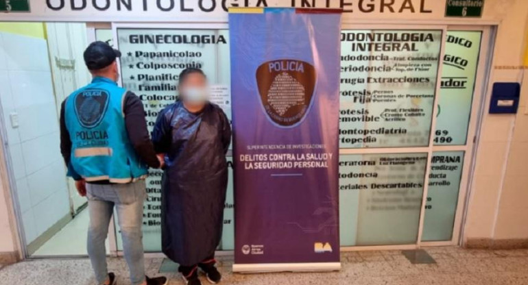 Detuvieron a dos falsos odontólogos y clausuraron un centro médico en Liniers	