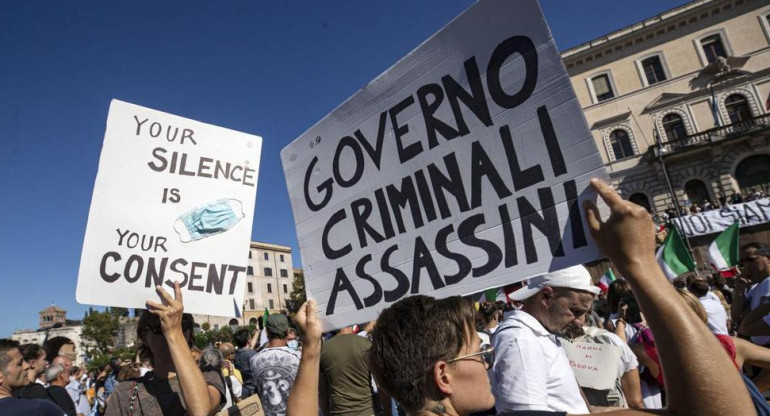 Marcha  antivacuna en Italia, Reuters