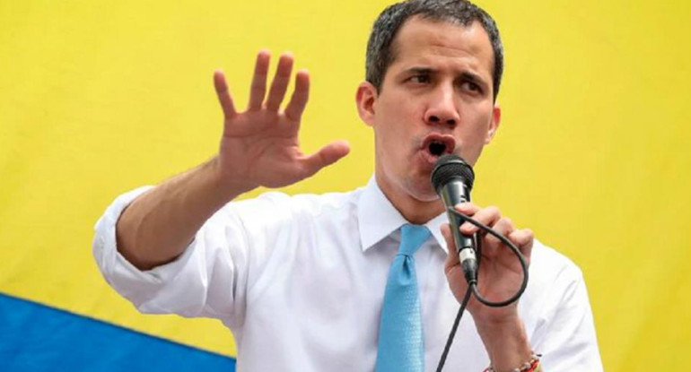 La oposición llama a manifestarse en Venezuela por elecciones "libres y justas" 