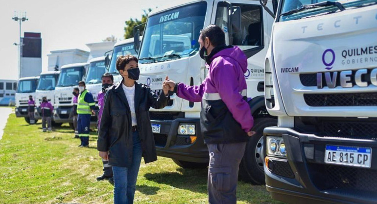 Mayra Mendoza presentó la compra de camiones en Quilmes