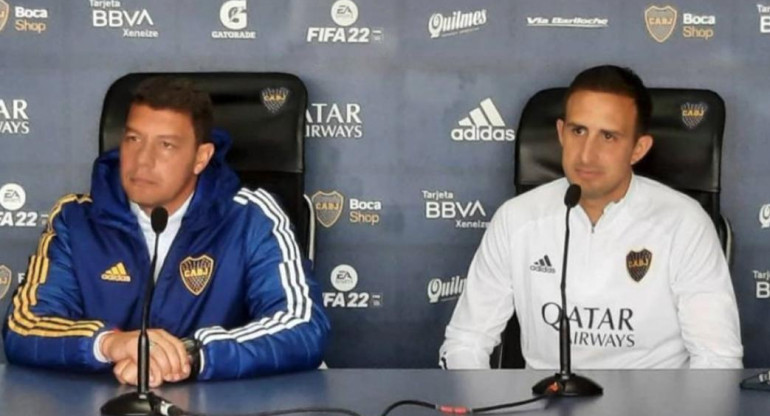 Sebastián Battaglia y Carlos Izquierdoz, director técnico y capitán de Boca, NA