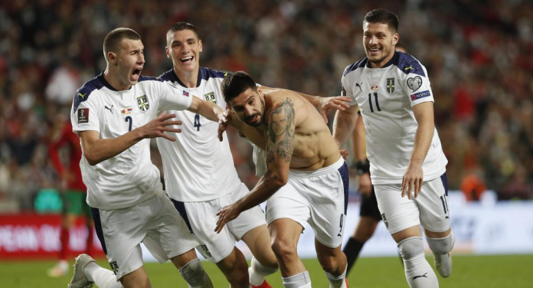Festejo de Serbia ante Portugal por las Eliminatorias al Mundial de Qatar 2022, REUTERS