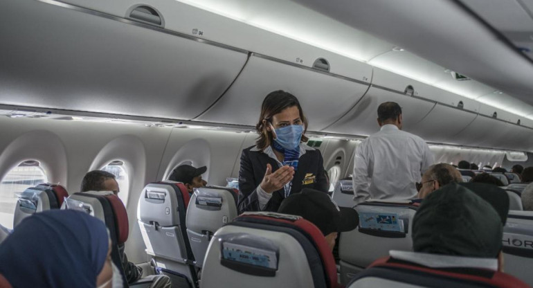Viaje en avión en pandemia de coronavirus