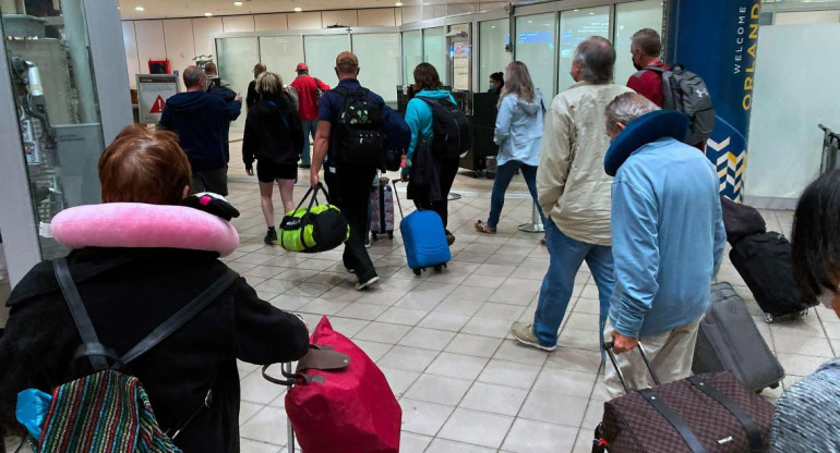 Aeropuerto en Estados Unidos en tiempos de pandemia de coronavirus, REUTERS