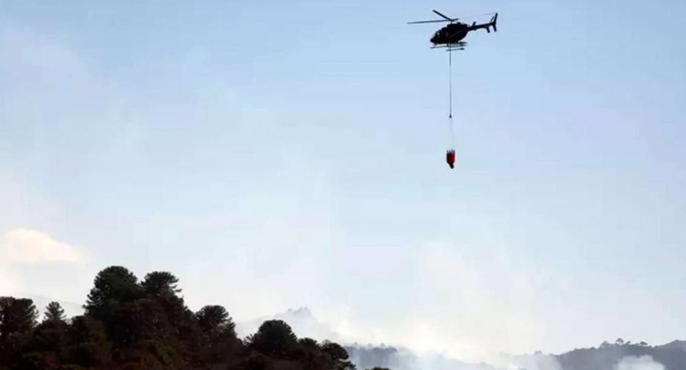 Cayó un helicoptero que combatía los incendios en la patagonia