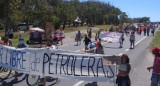 Protestas frente a la residencia oficial de Chapadmalal. Foto: 0223.com.ar