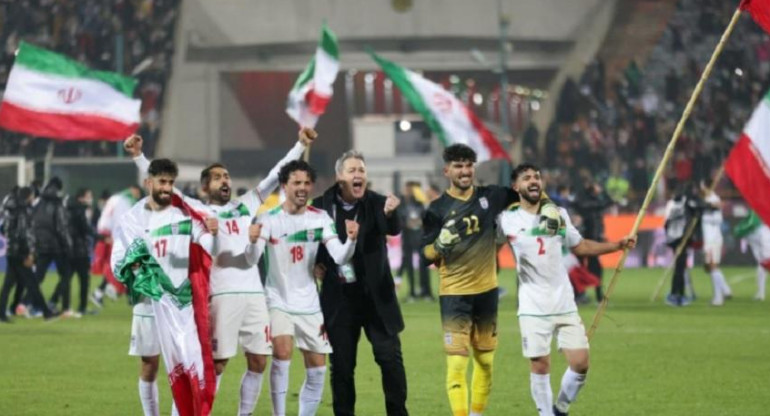 Irán venció a Irak y es el primer equipo asiático clasificado al Mundial de Qatar