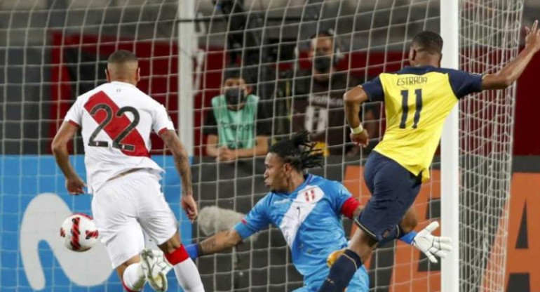 Ecuador vs Perú, Eliminatorias, foto NA