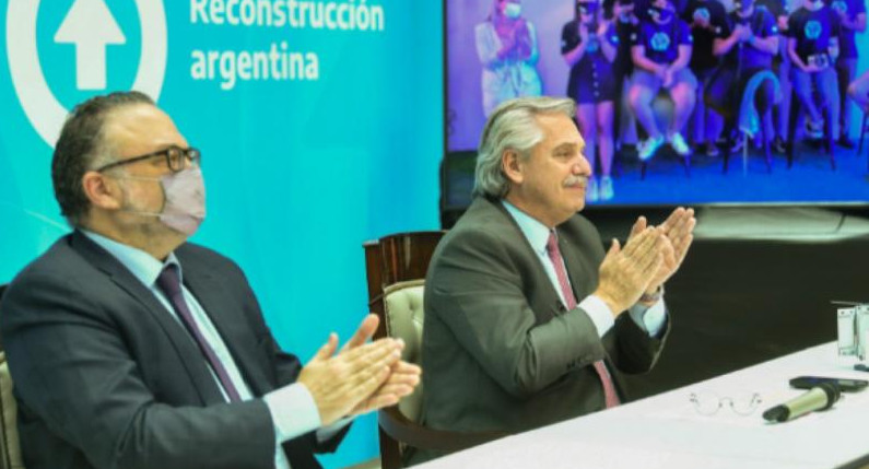 El ministro de Desarrollo Productivo, Matías Kulfas, junto al presidente Alberto Fernández, foto NA