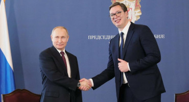 Vladimir Putin y Alkesandar Vucic, Reuters