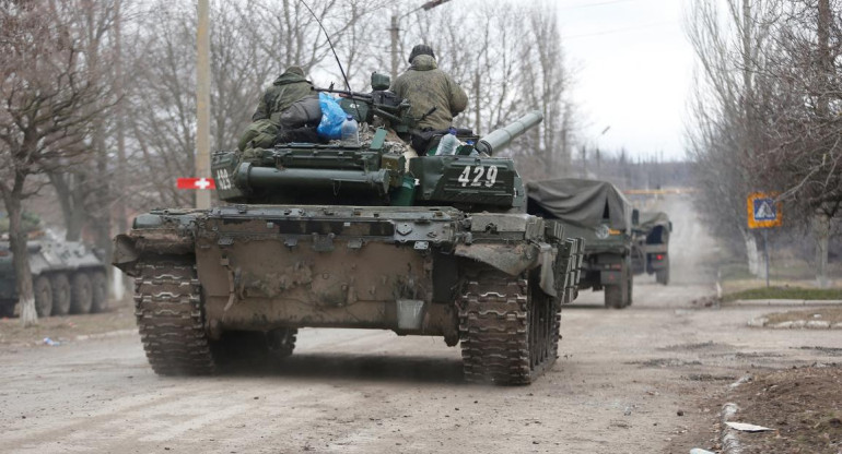 Conflicto entre Rusia y Ucrania, tanques rusos, Reuters