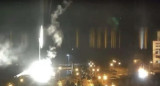 Rusia atacó la central nuclear más grande de Europa y provocó un feroz incendio	