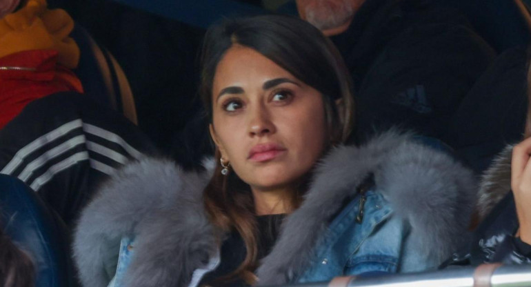 Antonella Rocuzzo, esposa de Leo Messi en Paris.
