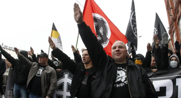 Neonazis en Rusia, nazis, nazismo