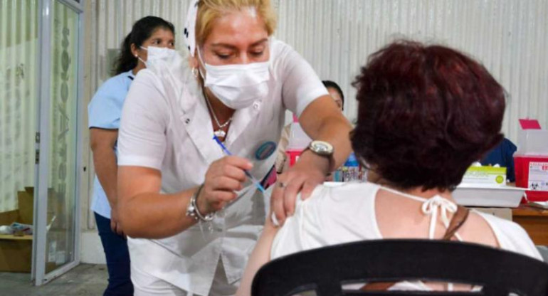 Vacunación, coronavirus en Argentina, NA