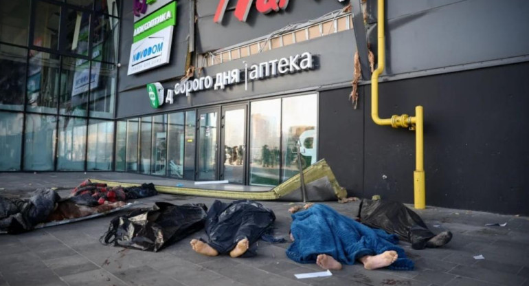 Conflicto entre Rusia y Ucrania, bombardeo a centro comercial, NA