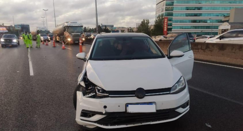 Panamericana: un conductor murió luego de bajar para arreglar una rueda y ser atropellado un auto