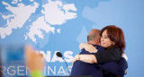 Cristina Kirchner y el presidente de la Cámara de Diputados, Sergio Massa, participan de un homenaje a los veteranos de Malvinas en el Congreso de la Nacion. Foto NA