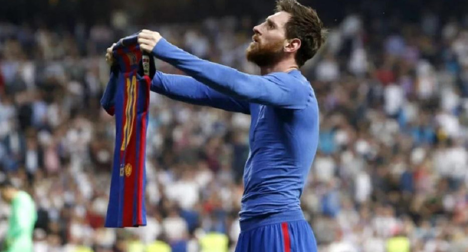 La increíble suma que pagó un coleccionista por una camiseta de Lionel Messi. Foto: NA.