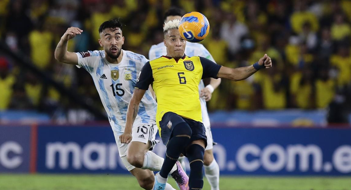 Byron Castillo en la selección de Ecuador. Foto: REUTERS.