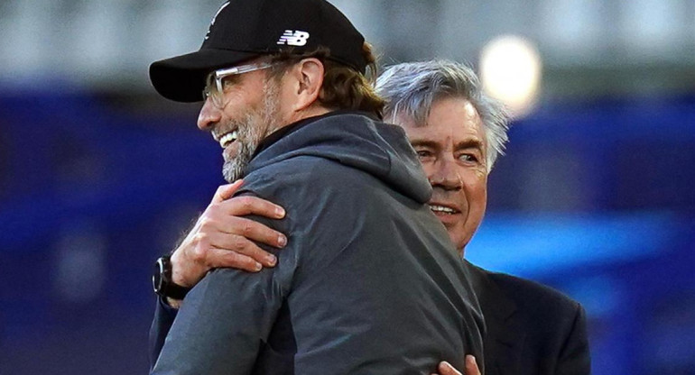 Jurgen Klopp y Carlo Ancelotti, técnicos. Foto: EFE.