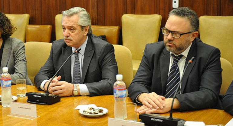 Alberto Fernández y Matias Kulfas. Foto: Presidencia.