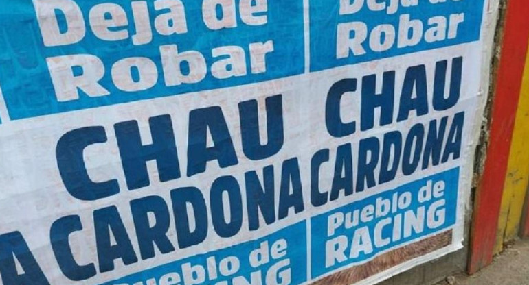 Racing Club, afiches contra Edwin Cardona, Twitter @maurogundo
