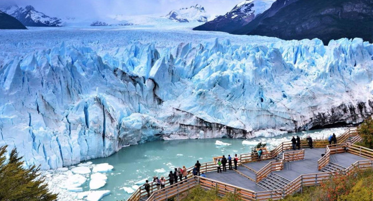 Glaciar Perito Moreno. Turismo.
