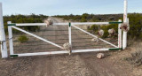 Robo en Chubut, cabezas de ovejas en tranquera, NA