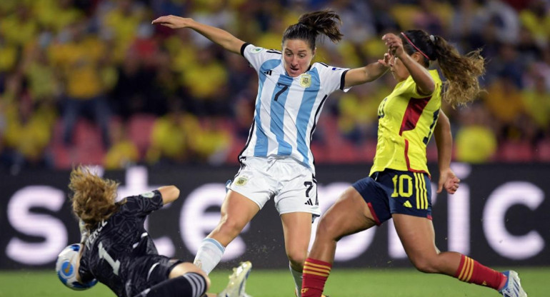 Fútbol femenino, Selección Argentina, Selección Colombia, NA
