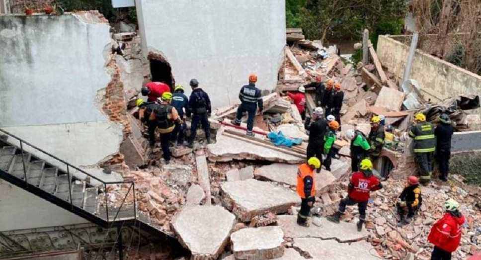 Derrumbe en Rosario, rescate, foto NA y La Capital