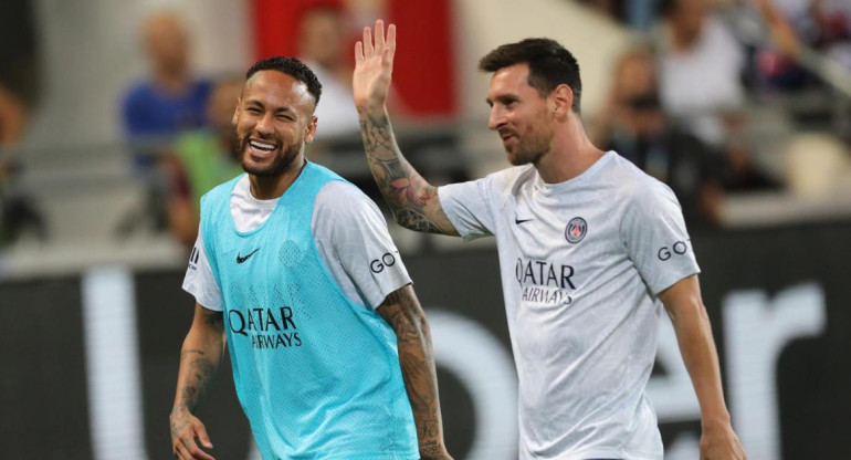 Lionel Messi y Neymar en el PSG. Foto: EFE.