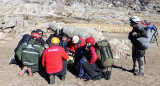 Personal autorizado participó del operativo de evacuación del cerro Champaquí. Foto: Twitter @PoliciaCbaOf.