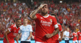 Festejo de Otamendi para el Benfica ante el Dinamo Kiev. Foto: REUTERS.