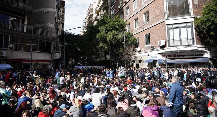 Manifestación en Recoleta. Foto: NA.