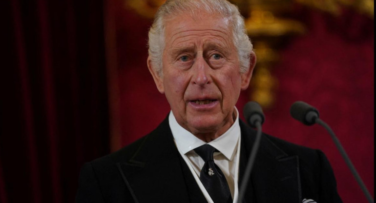 Carlos III es proclamado rey_Reuters